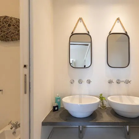 Zaira House By Elbasummer