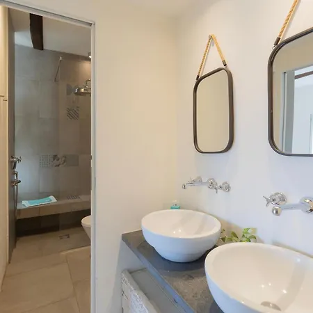 Дом отдыха Zaira House By Elbasummer Марчана